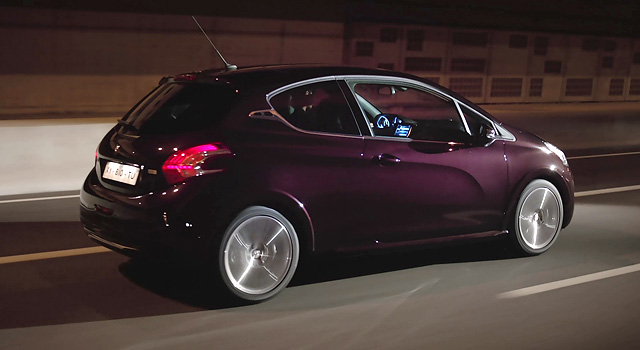 Peugeot 208 Xy Purple Night Vidéo Officielle Vidéos Féline 208